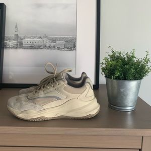 ZARA MAN thick soles sneaker